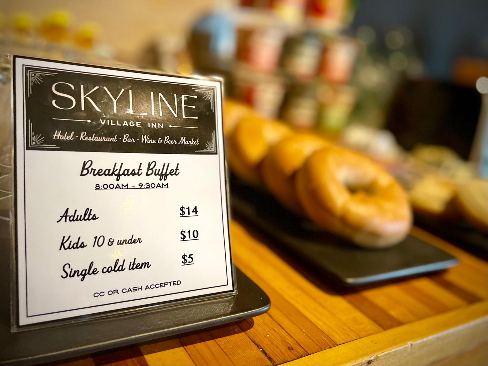 Skyline Village Inn Spruce Pine Exterior photo